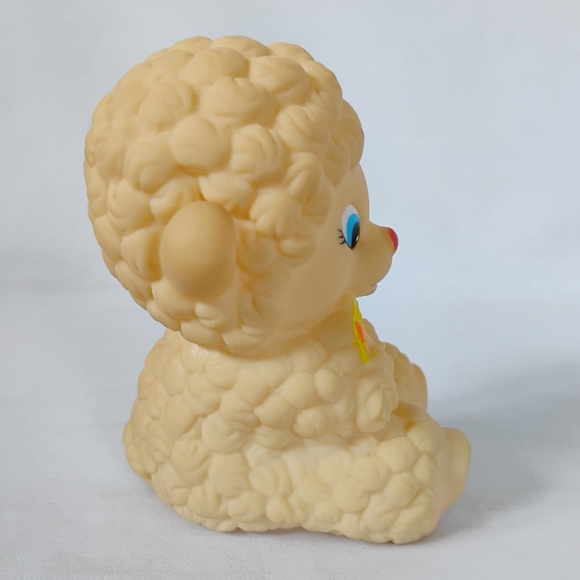 Vintage Squeaky Toy Lamb Holding Yellow Flowers Baby Sheep Rubber Squeaking Toy - Picture 7 of 9